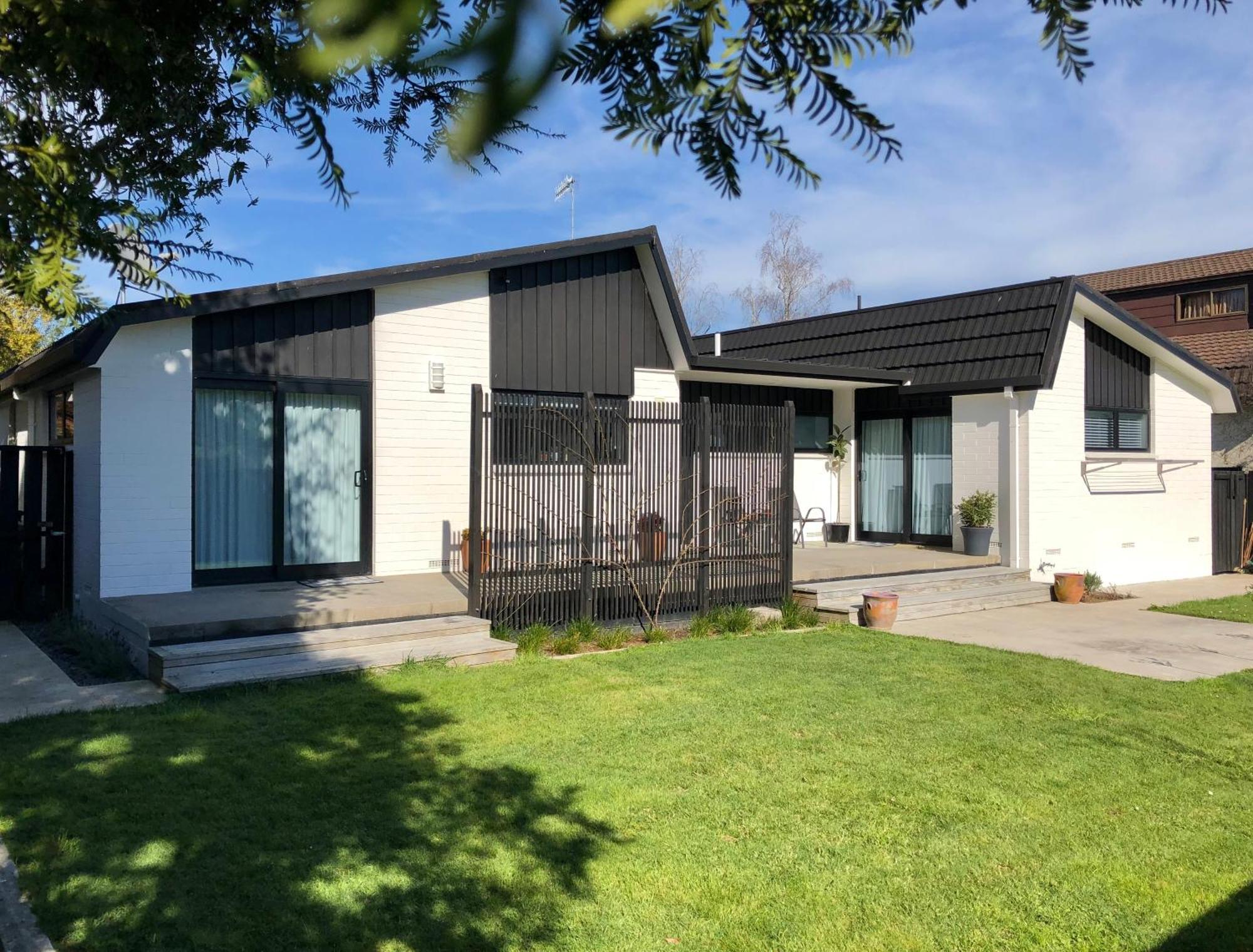 Fashion,Bright And Spacious,Superior Location Hamilton Exterior photo